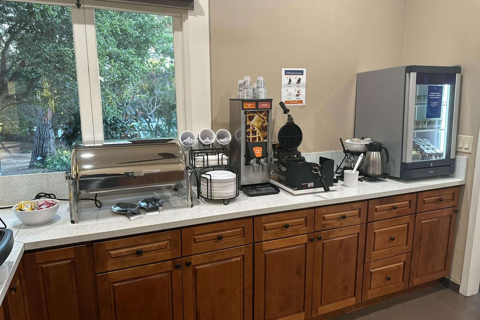 Comfort Inn Monterey Peninsula Airport Εξωτερικό φωτογραφία